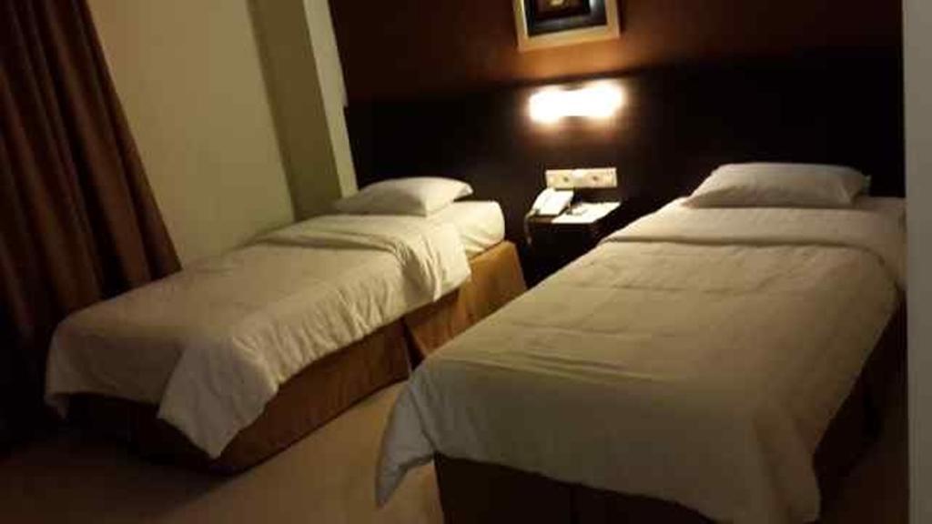 The Waigo Hotel سورونغ المظهر الخارجي الصورة